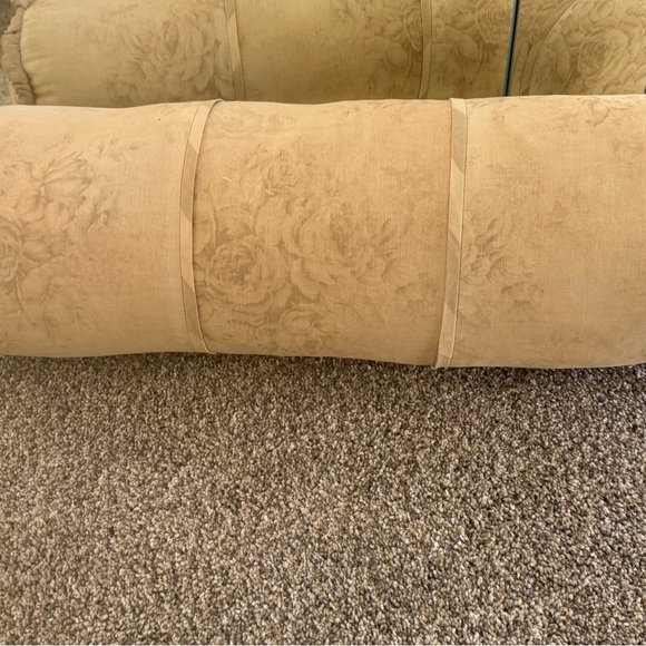 Shabby Chic Floral Pillow Cover - Picture 8 of 11